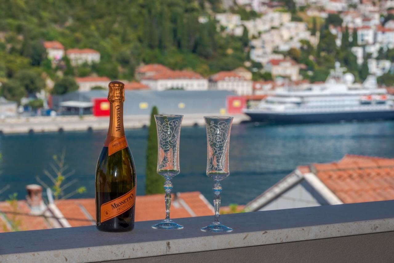 Oyo Deluxe Apartments Dubrovnik Exterior photo